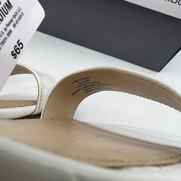 Liz Claiborne Womens Renny Sandals Heel White Croc Size 9.5M - Picture 9 of 15